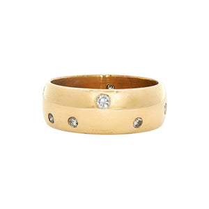 Bezel Scattered Diamond Band | 14K Yellow Gold
